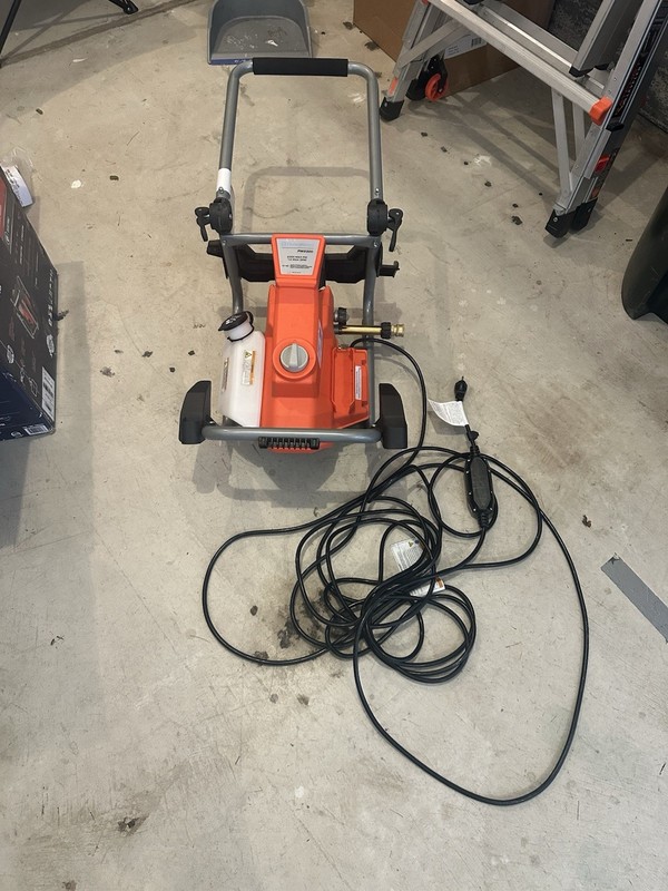 Husqvarna PW2300 Electric Cold Water Pressure Washer 2300 PSI 1.2 GPM