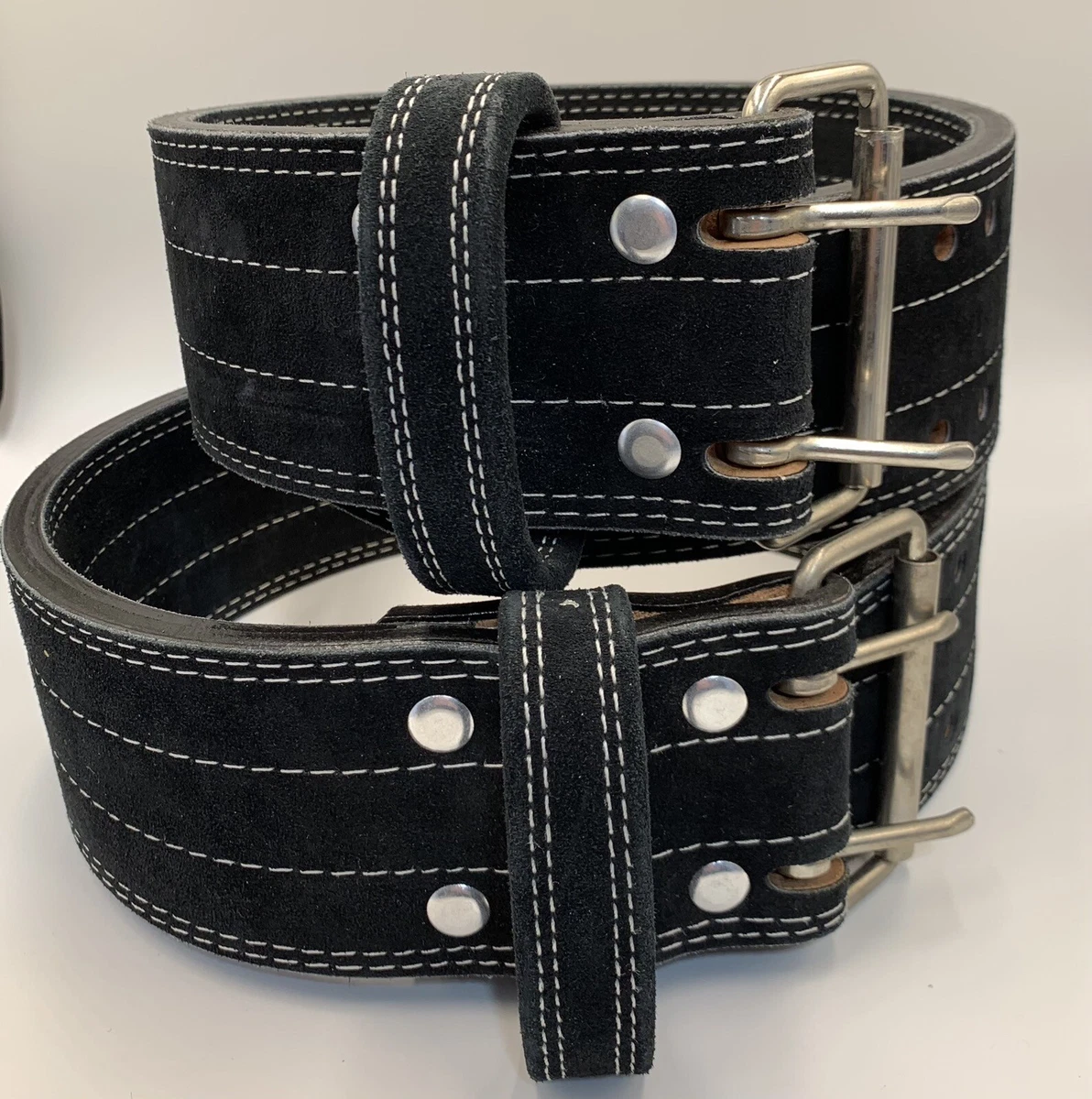 Weight lifting belt buckle outlet