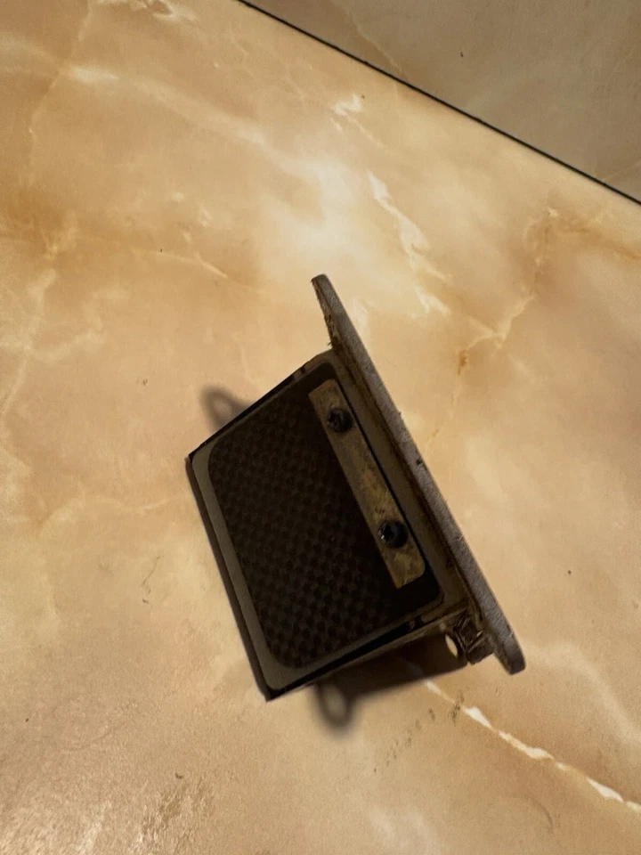 Yamaha YZ125 1996 1997 1998 1999 VÁLVULA DE CAÑA 4SS-13610-00-00 Foto 3 de 4