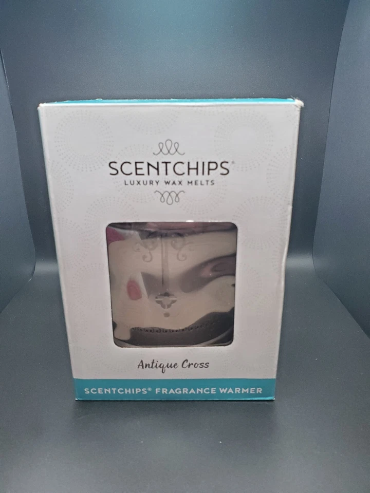 Scentchips Luxury Wax Melts Antique Cross Warmer With 2 Scents Floral Masculine - Image 2 of 4