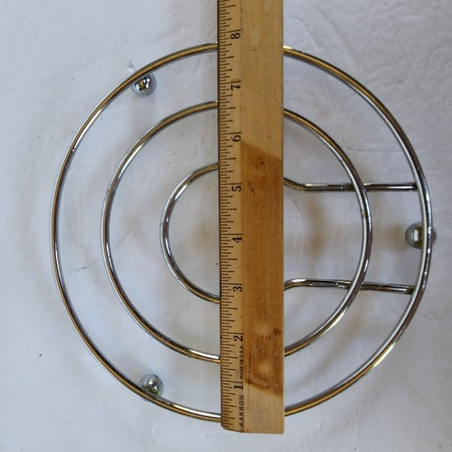 Round Metal Hot Dish Trivet Pot Holder Surface Protect Plate 8" Oven Pad - Picture 5 of 5