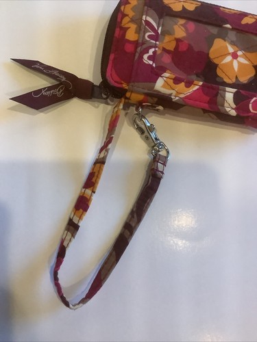Very Gently Used~ Vera Bradley Carnaby Carry It All Wristlet - Picture 4 of 12
