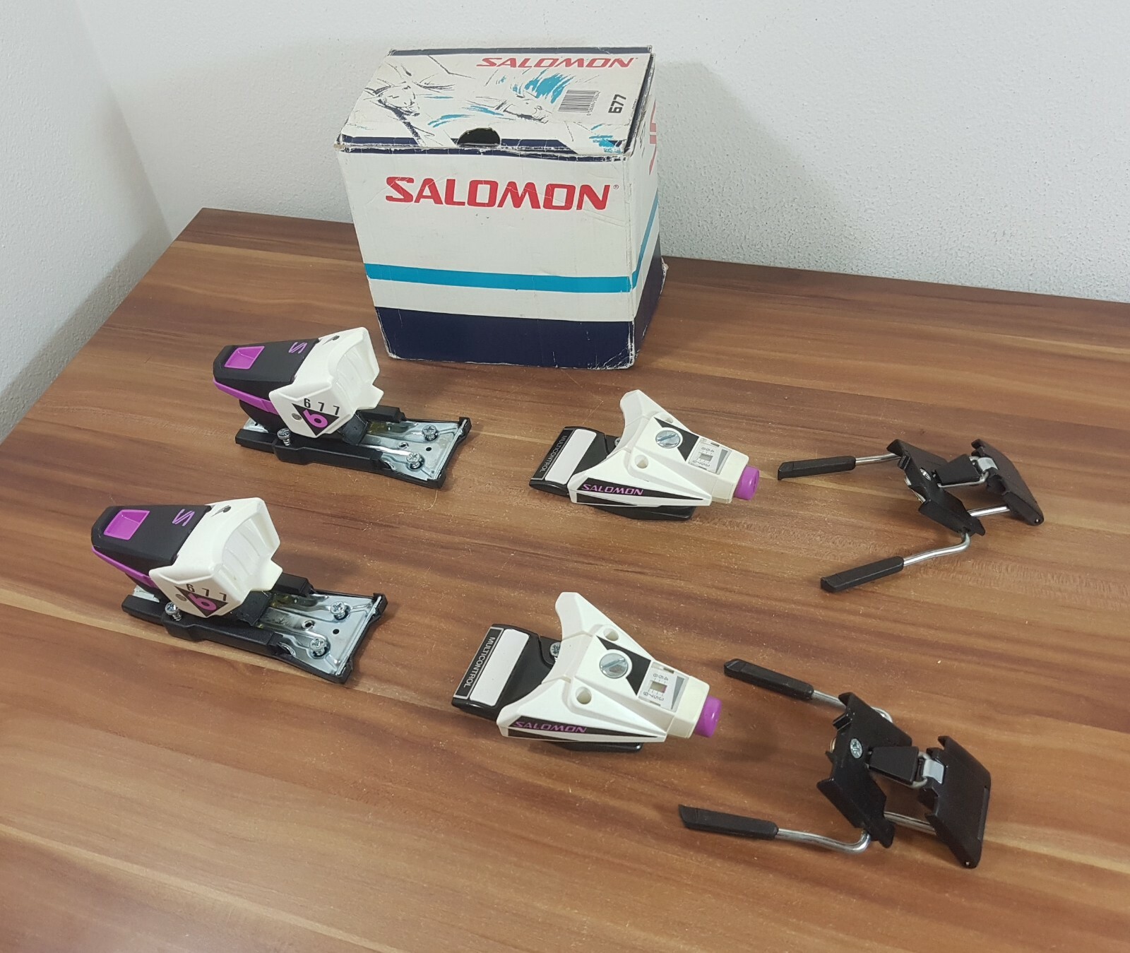 Attacchi sci vintage retrò Salomon 677 Multicontrol 015304 del 1989 RARI