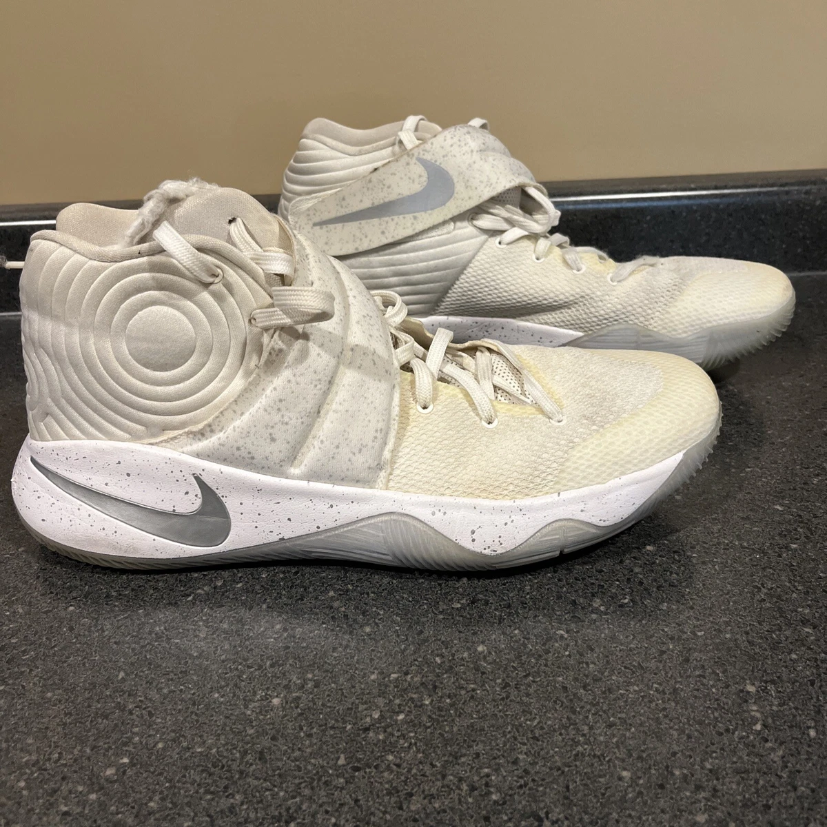 Nike Kyrie 2 Speckle - 819583-107 for Sale | Authenticity