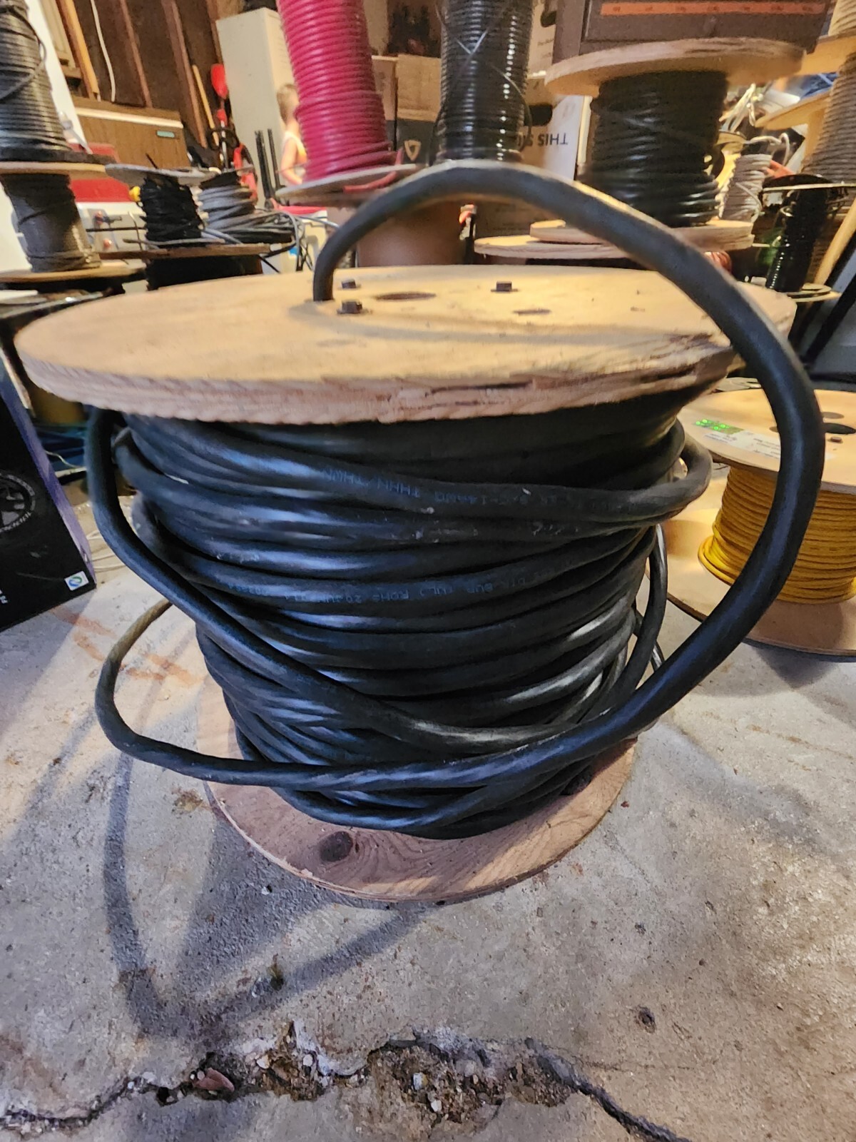 Full Spool 14 AWG 9 Conductor XLP PVC Control Tray Cable 600V Black