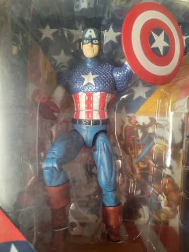 🗨🇺🇲 Marvel Select Classic Captain America Action Figure 2012 🇺🇲🗨 - Picture 3 of 4