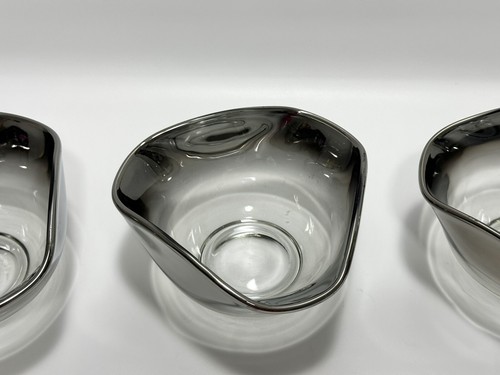 Vtg Silver Fade Three Sided Triangle Snack Bowls Set of 3 - Picture 10 of 20