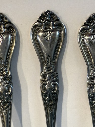 Vintage 41 Pieces Rogers Stainless Steel Flatware Korea Precious Rose Pattern - Picture 2 of 7