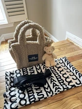Marc Jacobs small Teddy Tote Beige 
