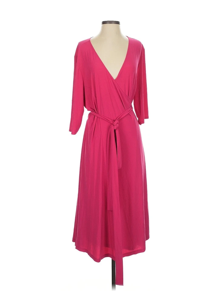 Vestido envolvente Kiyonna Essential rosa intenso 3X colorido adelgazante elástico escote en V Foto 2 de 4