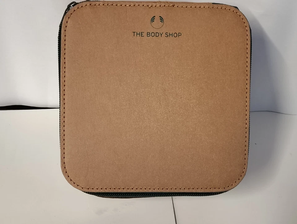 Body Shop Avocado Gift Set - Shower Cream Body Yogurt Bath Rich Creamy - Image 2 of 4