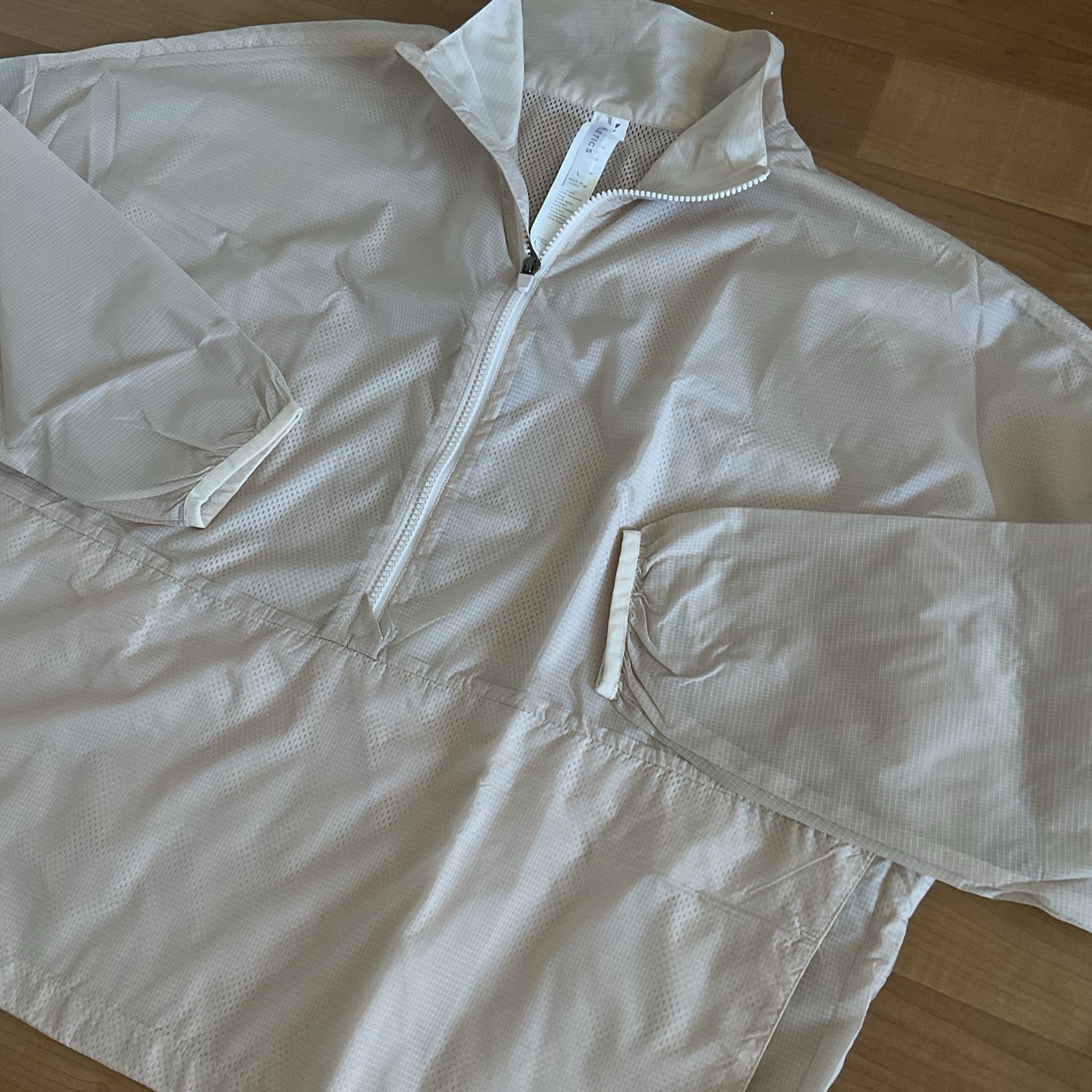 Fabletics Lightweight Half-Zip Windbreaker / Pull… - image 3