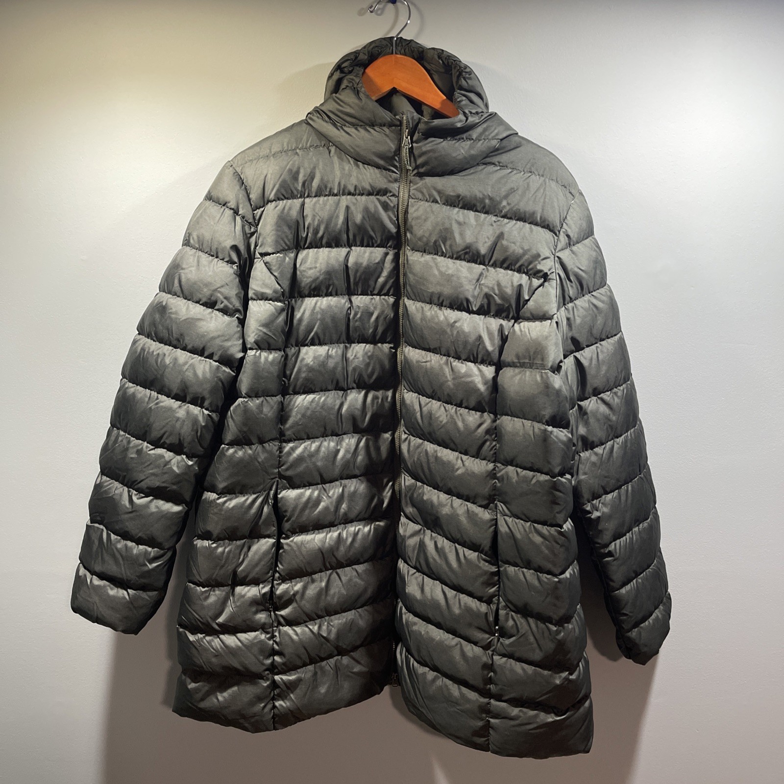 Eddie Bauer Womens 2XL Lightweight Packable Down Hooded Puffer Jacket in Green