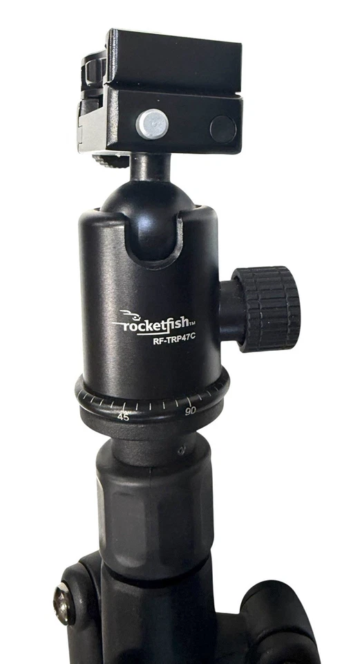 Trípode de fibra de carbono Rocketfish 47 pulgadas con cabeza de bola RF TRP47C Foto 2 de 3