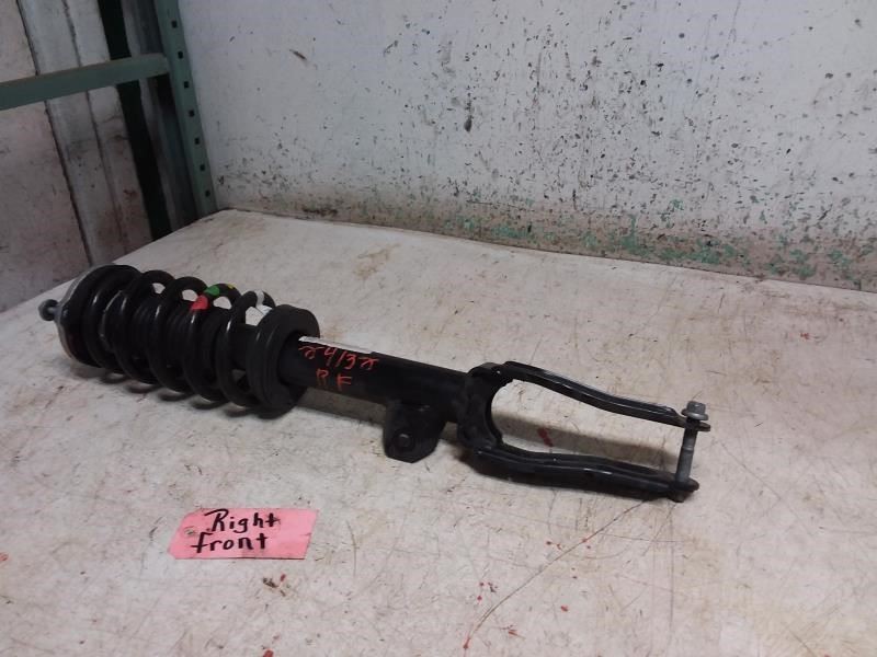 2023 MASERATI GRECALE Passenger Side Front Coil Spring Strut OEM ID 670293703