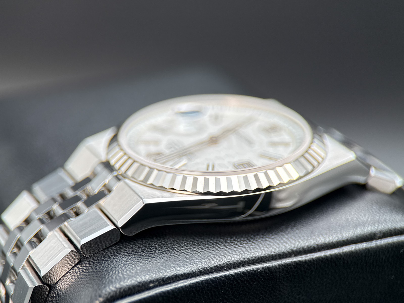 Rolex Land-Dweller 127334 White Dial Stainless Steel Automatic 40mm Watch - 2026 image 5