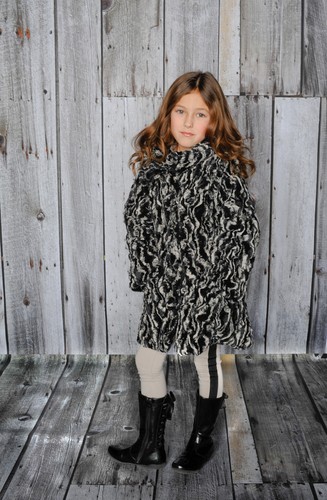 NWT Faux Fur Winter Coat Black & Ivory 70% Off Girls 4, 5 by Eliane et Lena - Picture 5 of 5