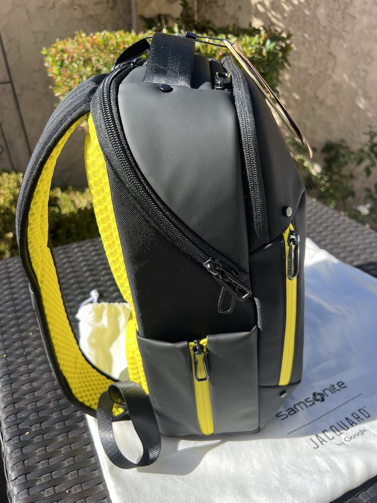 New Limited Edition Samsonite Jacquard Google Cyberpunk 2077 Tech