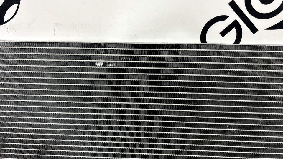 Condensador AC compatível com Volkswagen Passat TYC 2016-2019 - Imagem 4 de 4