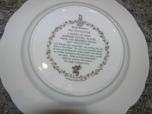 JUEGO DE SETOS ROYAL DOULTON BRAMBLY 4 PLACAS SALIDA SORPRESA PLAN DE REUNIÓN INVITACIÓN - Imagen 6 de 9