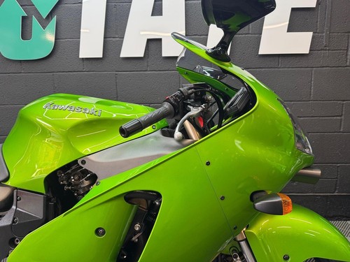 2001 Kawasaki ZX-12R - Picture 18 of 24