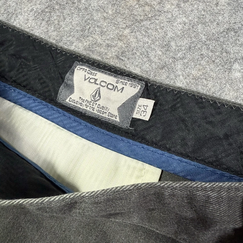 Volcom Dockside Outdoor Chino Shorts Men's Sz 34 (Actual W36xL11) Charcoal Gray - Image 3 of 4