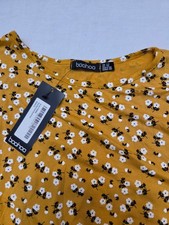 Boohoo Plus Smock Dress Yellow Floral Smocked Round Neck Short Sleeve Size 18