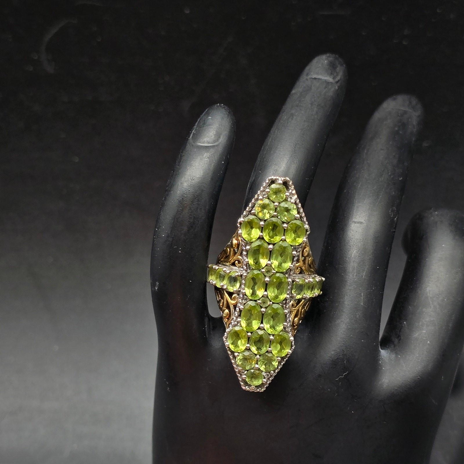 Sterling Silver Peridot Ring Statement Size 6 Gre… - image 1