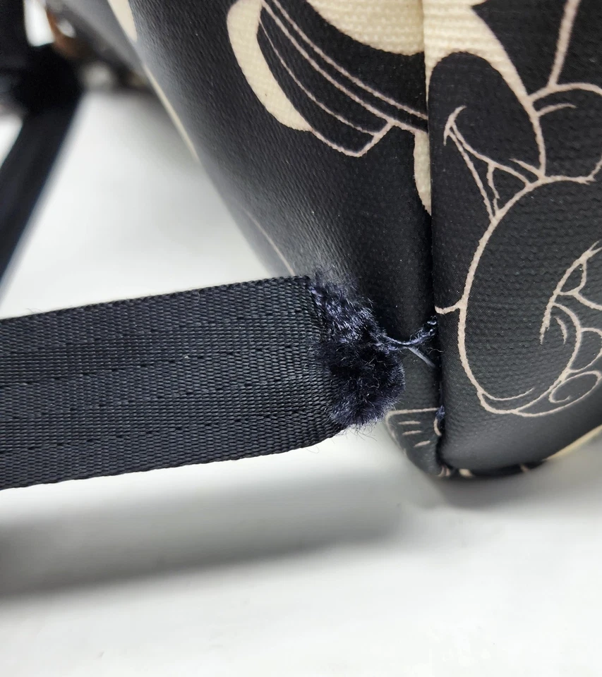 Petúnia Pickle Bottom X Disney Mickey Mouse Bolsa de Fraldas Preto e Branco **Danificado** - Imagem 2 de 4