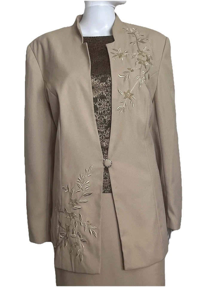 Traje de Iglesia Ben Marc Internacional Talla 16 Beige Bordado Ocasión Especial Foto 2 de 4