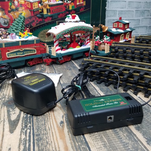 New Bright Holiday Express 384 Animated Train Set with 4