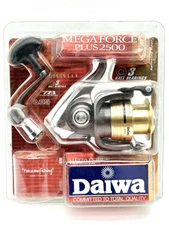 Daiwa MegaForce Plus 2500 Spinning Reel Digigear 3BB Twist Buster NIB