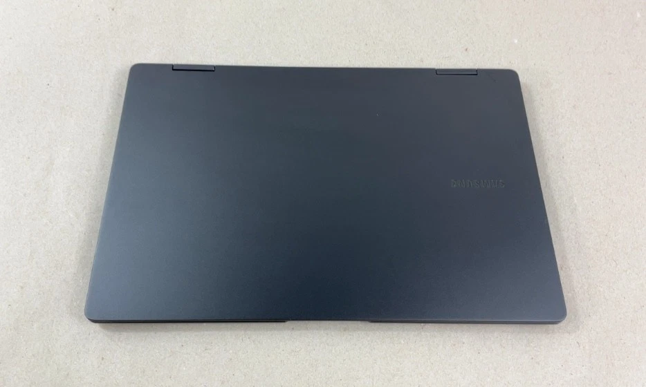 LIBRO SAMSUNG GALAXY NP730QED-KA1US | I7-1255U | 512GB | WIN11 | REACONDICIONADO Foto 3 de 4