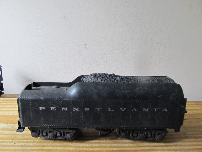 Lionel Postwar 2671WX  Pennsylvania 12 WHEEL TENDER  0/027 GAUGE