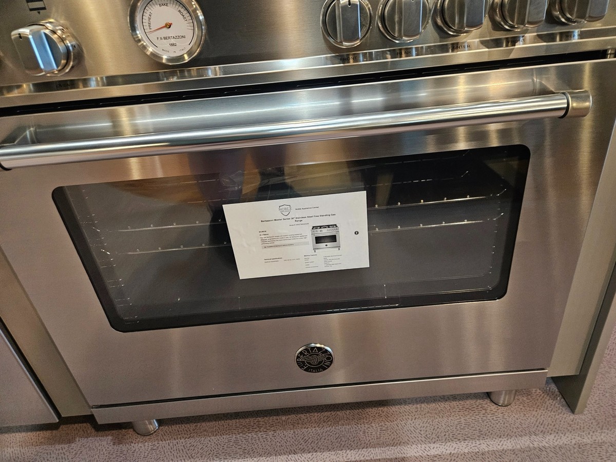 MASA Bertazzoni MAST365GASNEE 36 Inch Freestanding Gas Range with
