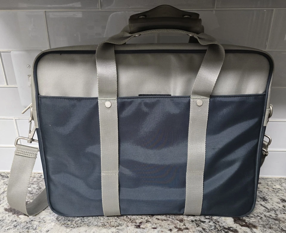 Bolsa grande vintage para computadora portátil Sumdex ▪︎ Se adapta a computadoras portátiles de 17" Foto 2 de 4