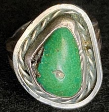 Vintage Native American Navajo Green Turquoise Sterling Silver Ring Size 6