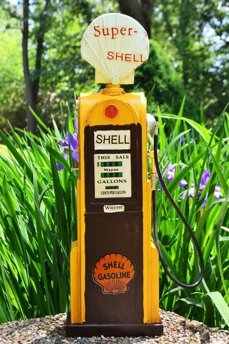 Handmade Tinplate Miniature Super Shell Gas Pump Model - Tin - Metal - Gasoline - Picture 5 of 12