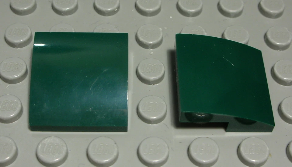 Lego Stein abgerundet 2x2x0,6 Dunkelgrün 4 Stück - Bild 1 von 1