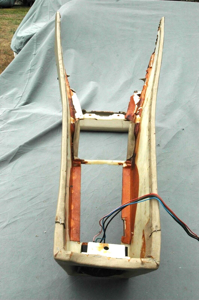 1988 - 1991 捷豹 XJ6 /VDP/ XJ12 中控台 原始设备制造商 捷豹(彩色 Doeskin) — 第 4/4 张图片