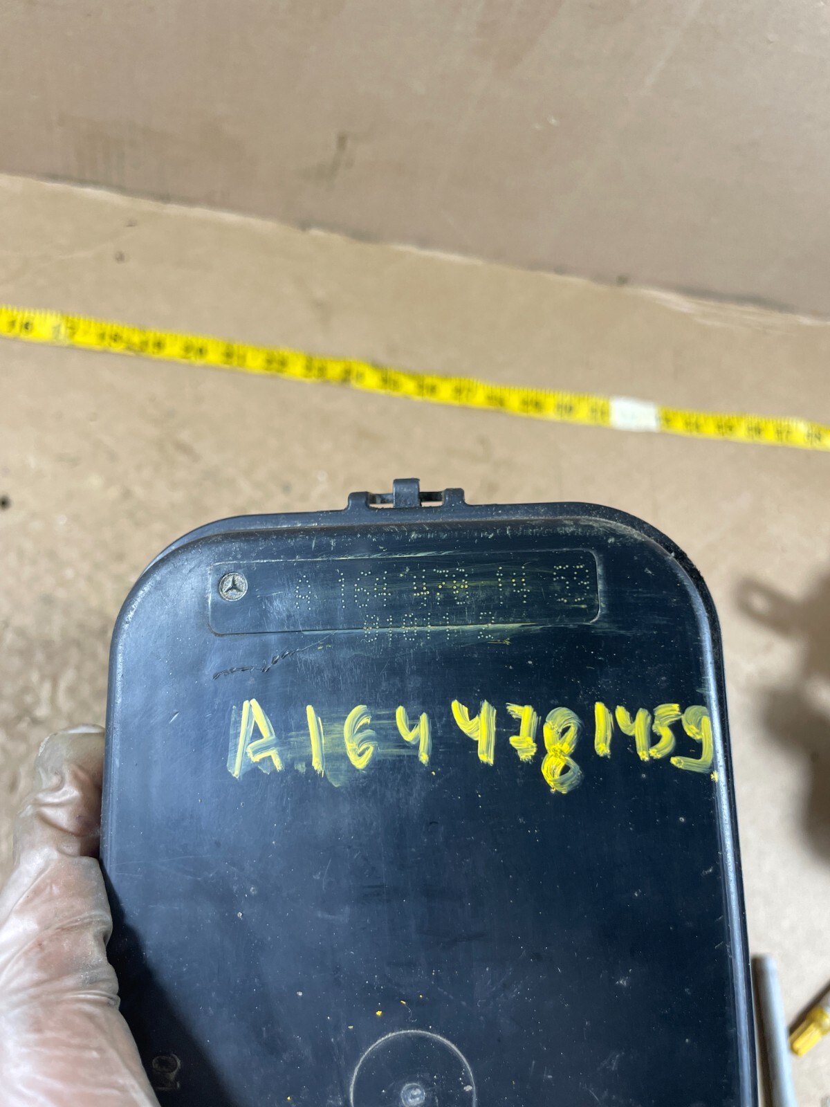 2006-2013 Mercedes-Benz ML350 GL450 Fuel EVAP Charcoal Canister Box Vapor OEM .