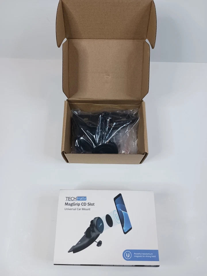 TechMatte MagGrip Universal Magnetic CD Slot Car Mount with Extra Strong - Image 2 of 4