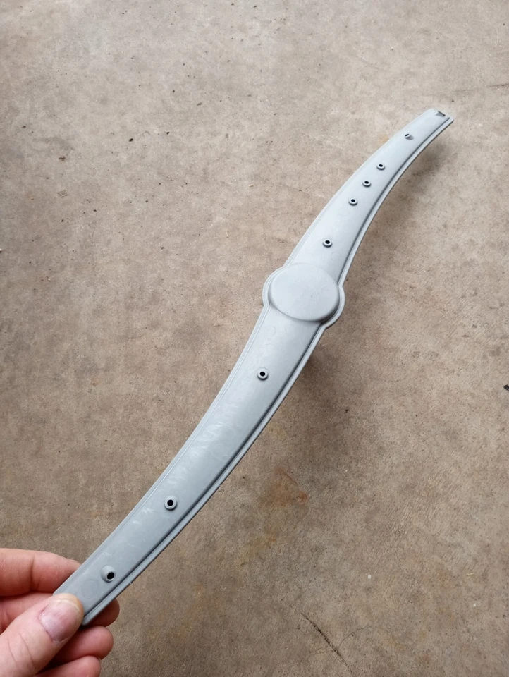 Brazo pulverizador inferior para lavavajillas Bosch 00668148 pieza OEM Foto 2 de 2