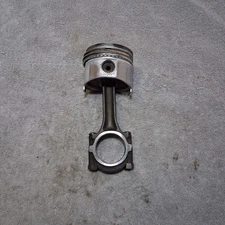 Mitsubishi L3E Piston And Connecting Rod  3 Cylinder Diesel
