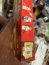 LEGO Ninjago The Golden Weapons Pilot Episodes Spinners Spinjitzu Dojo Set 2504