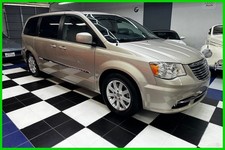 2013 Chrysler Town & Country HANDICAP / MOBILE SET UP - 55K MILES - TOURING ED