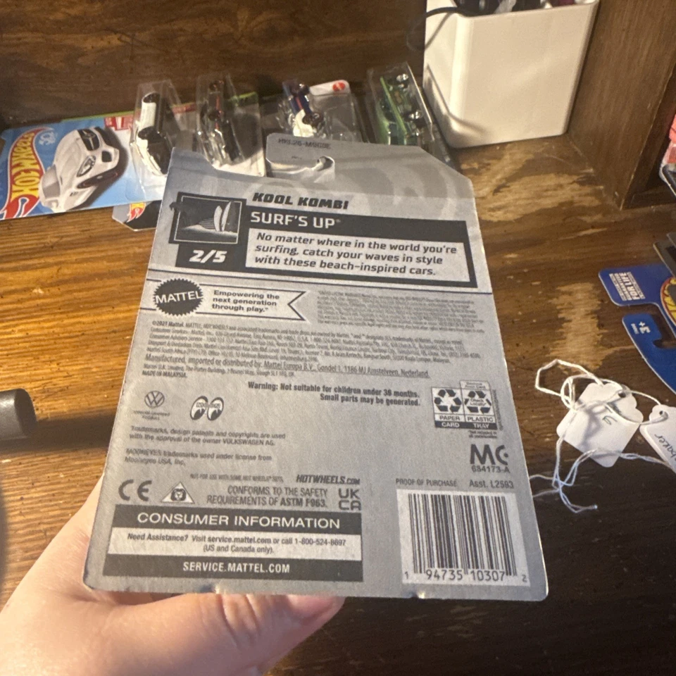 Hot Wheels Zamac Kool Kombi Mooneyes 2023  Foto 4 de 4