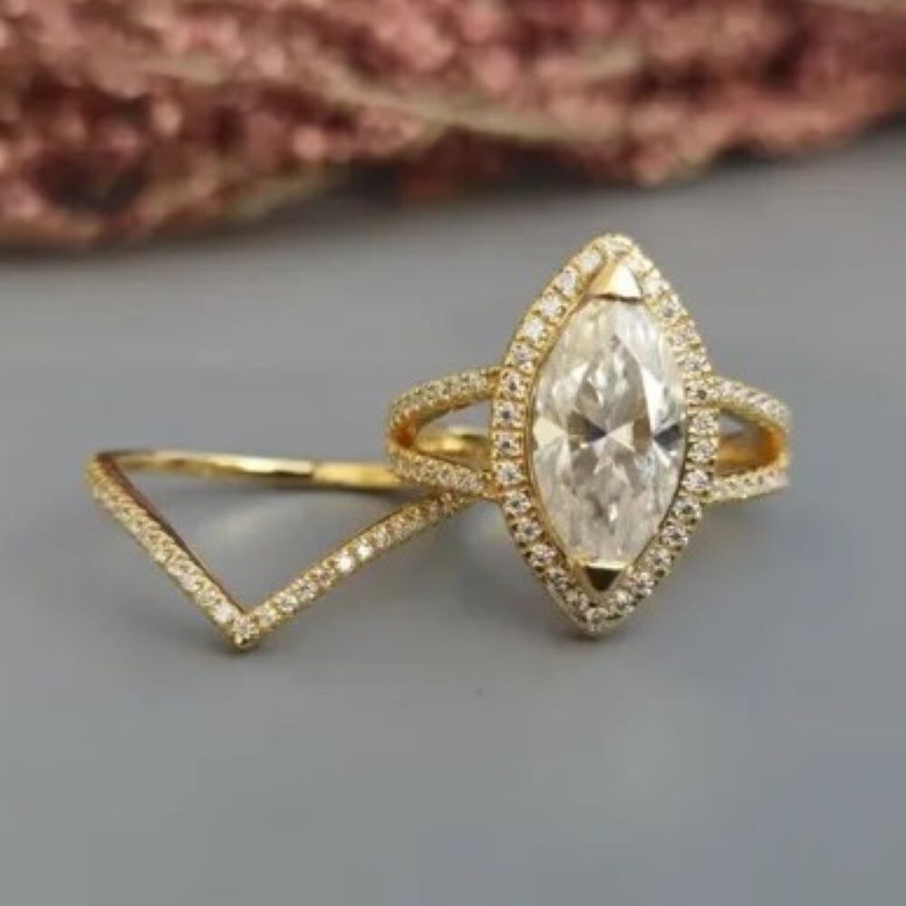 2.50Ct Marquise Cut Simulated Diamond Bridal Set Ring In 14k Yellow Gold Plated