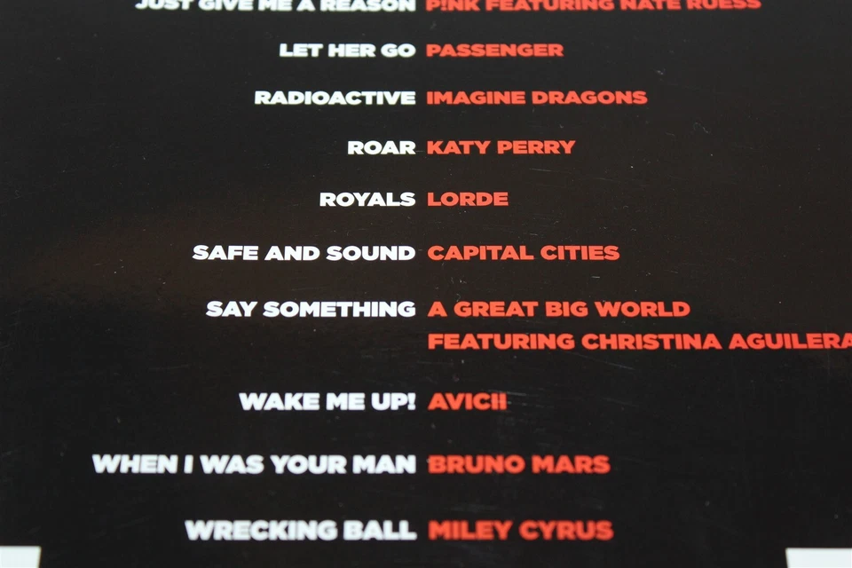 Chart Hits of 2013-2014 for Ukulel by Hal Leonard Corporation Paperback 2014 - Image 3 of 3