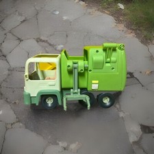 Moose Toys Bluey Garbage Truck No Trashcan. Extra Blippi Garbage Truck Included